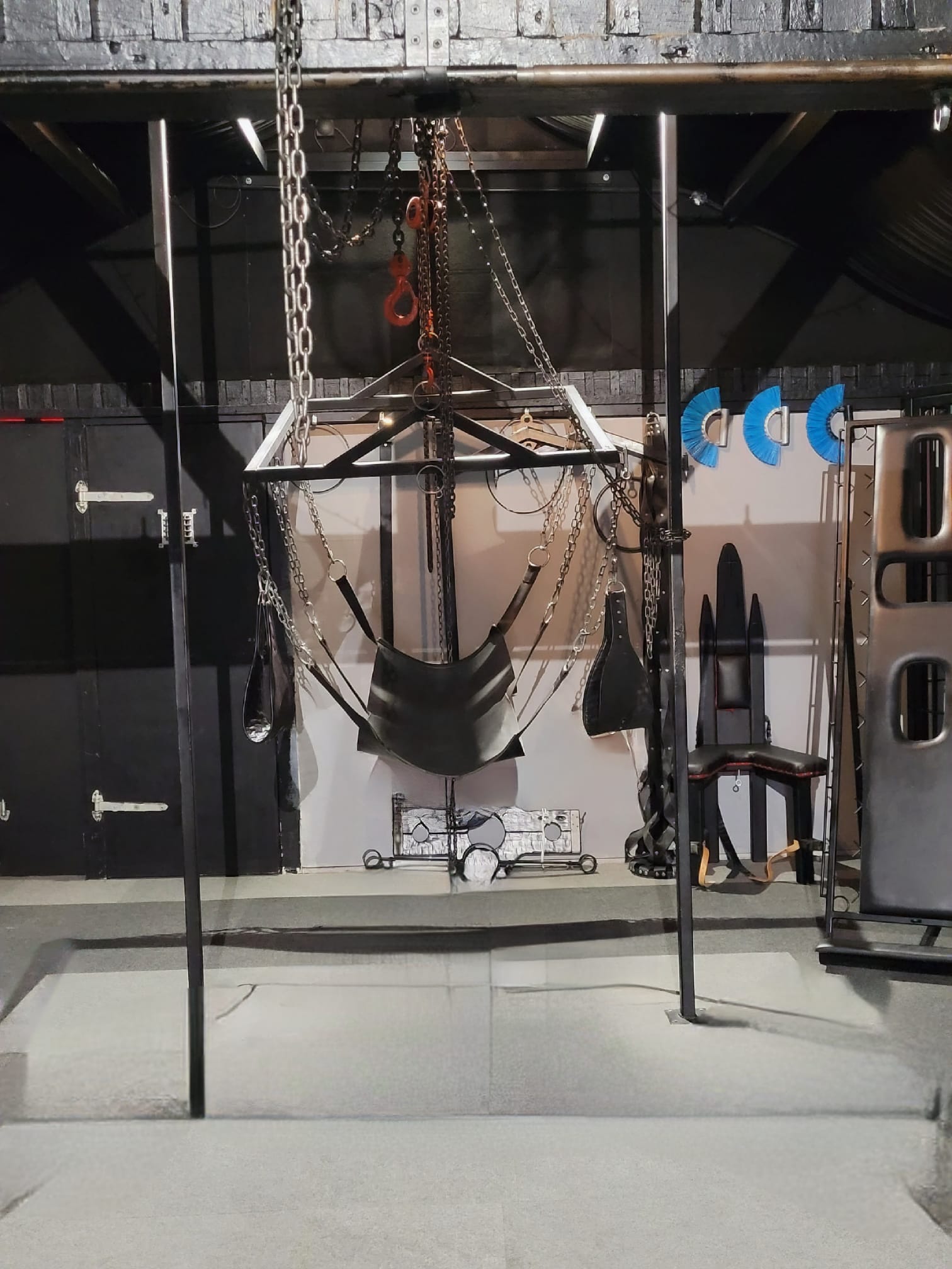 The Top Floor Dungeon Suite – The Facility Studios